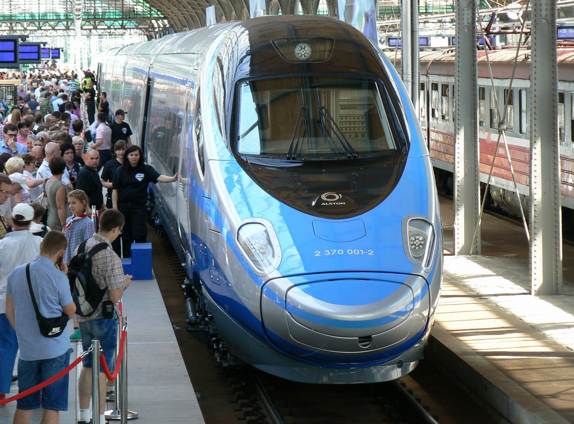 5 powodów dla których Polacy pokochali Pendolino › Magazyn KOLEO